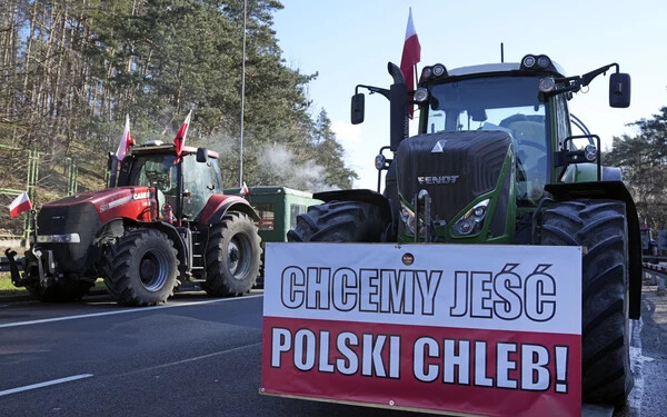 lengyel gazdatüntetés
